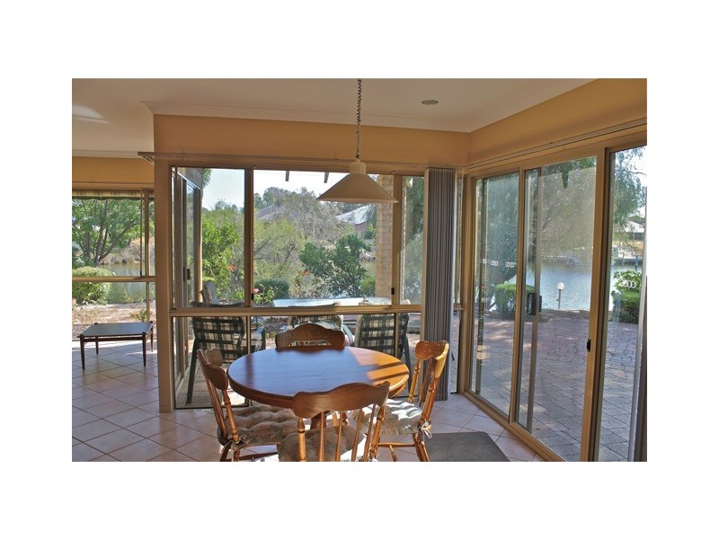 16 EGRET PLACE, South Yunderup WA 6208