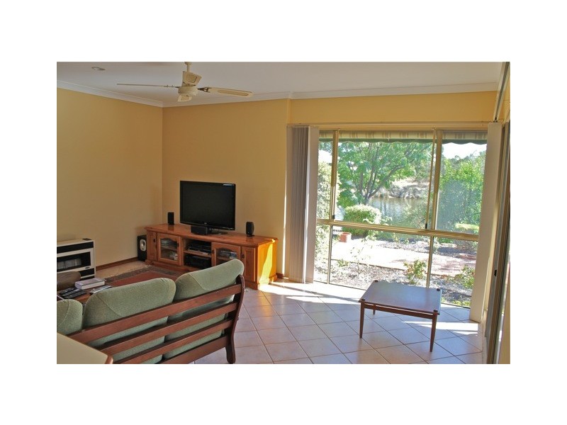 16 EGRET PLACE, South Yunderup WA 6208