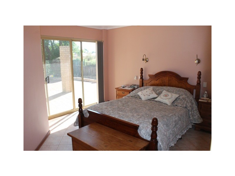 16 EGRET PLACE, South Yunderup WA 6208