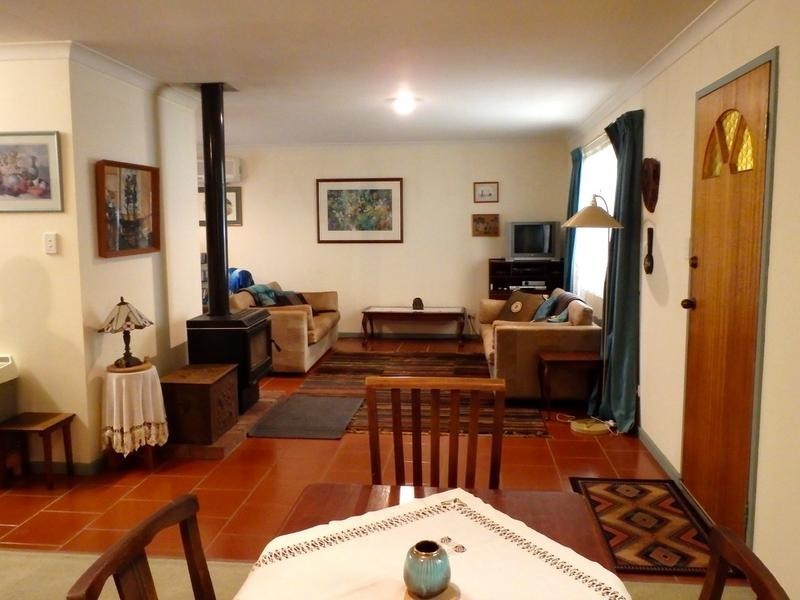 4 Forest View Road, Dwellingup WA 6213