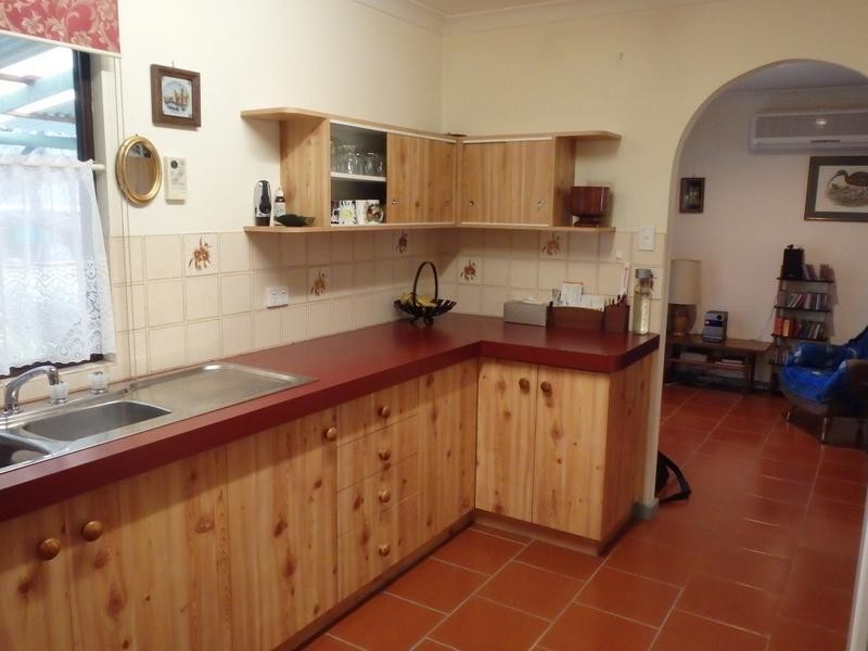 4 Forest View Road, Dwellingup WA 6213