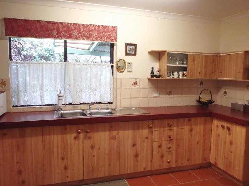 4 Forest View Road, Dwellingup WA 6213