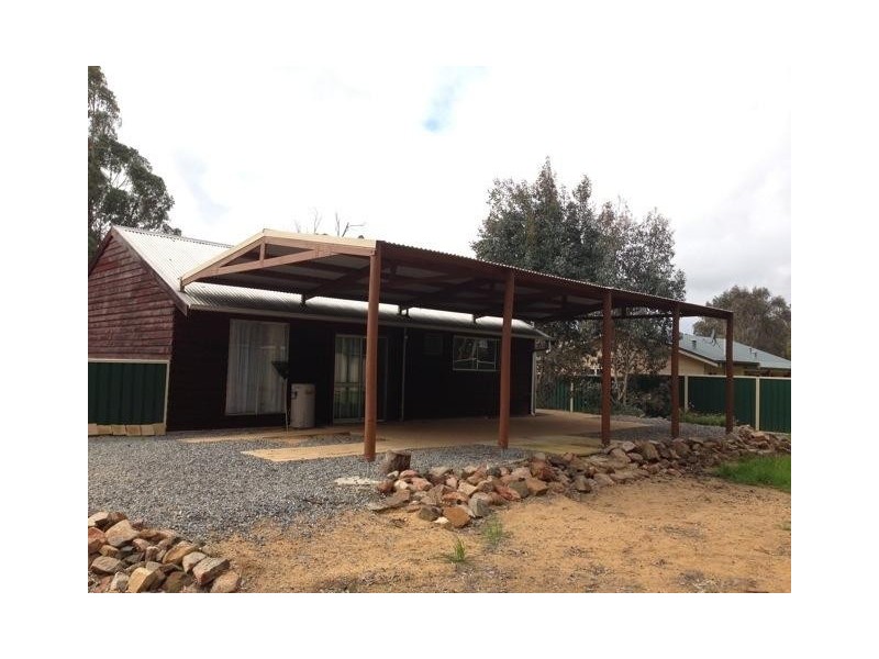 5 Hotham Street, Wandering WA 6308