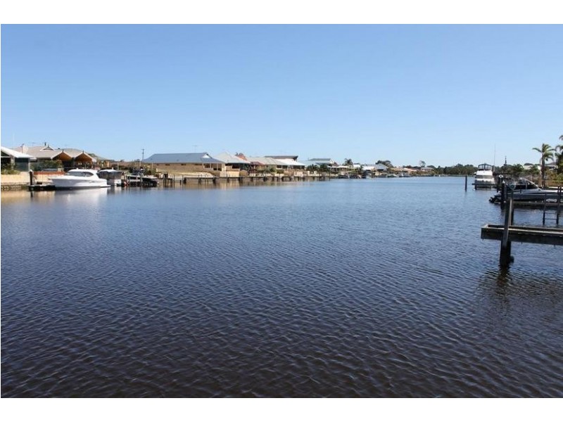 90 Murray Waters Boulevard, South Yunderup WA 6208