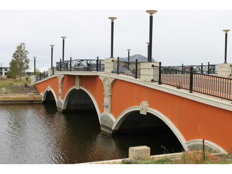 51 Erins Isle, Dudley Park WA 6210