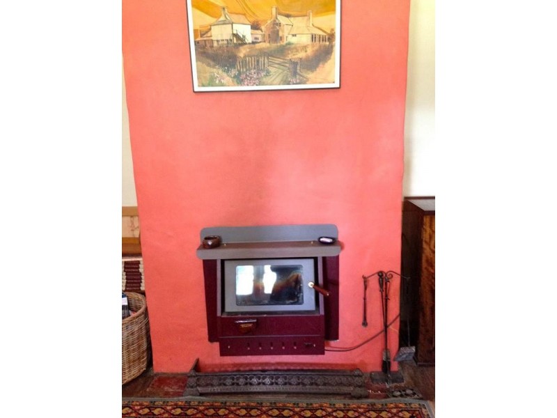 18 Wallace Road, Dwellingup WA 6213