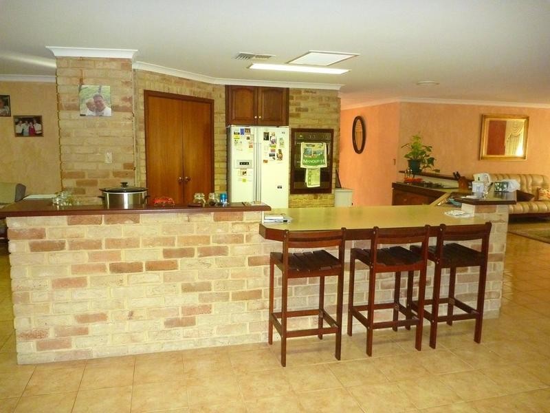 6 Peter Street, Pinjarra WA 6208