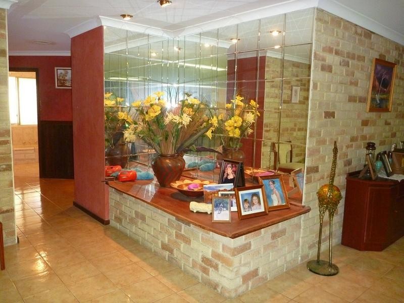 6 Peter Street, Pinjarra WA 6208