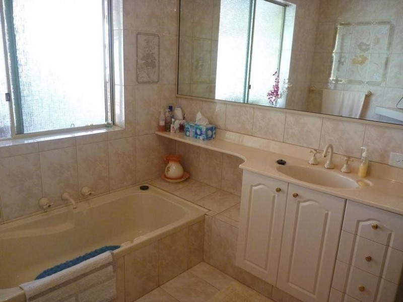 6 Peter Street, Pinjarra WA 6208