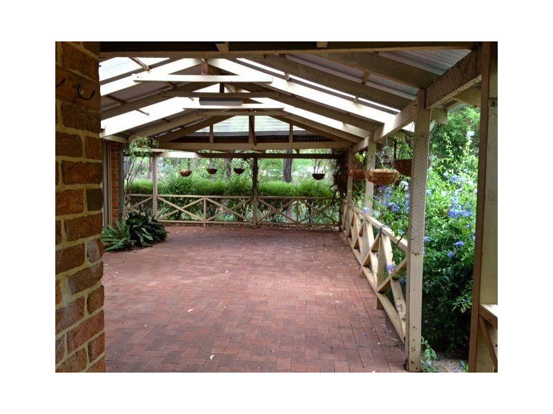 20 RUSSELL DRIVE, Waroona WA 6215