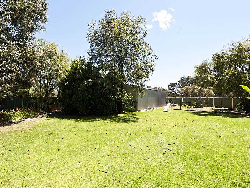 9 Orchard Street, Pinjarra WA 6208