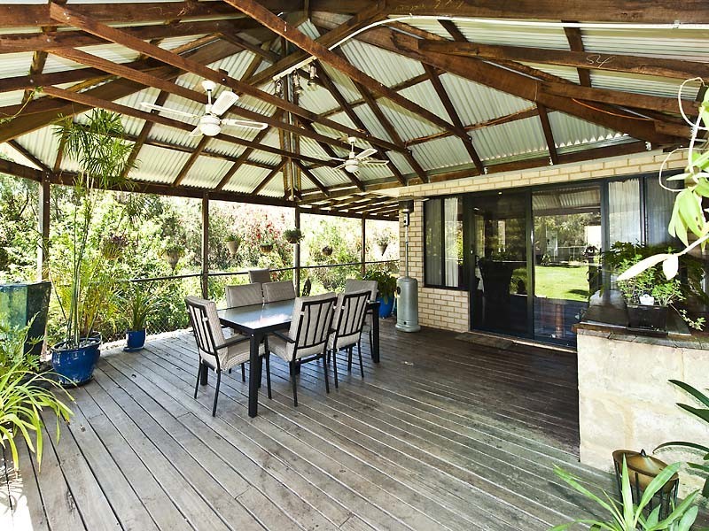 9 Orchard Street, Pinjarra WA 6208