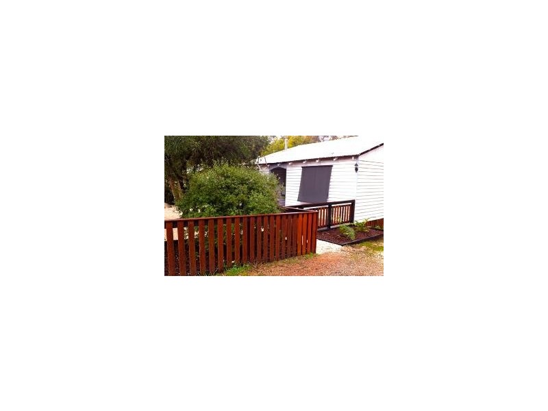 6 Marginata Crescent, Dwellingup WA 6213