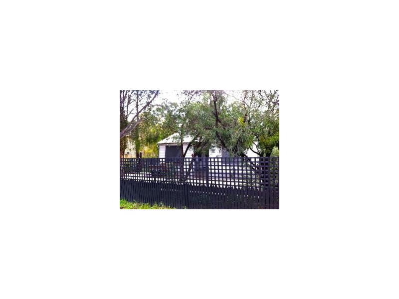 6 Marginata Crescent, Dwellingup WA 6213