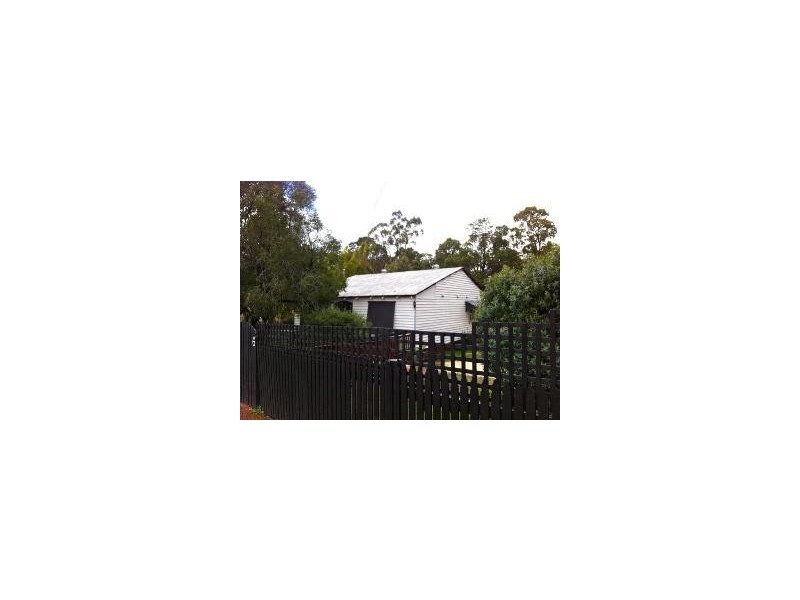 6 Marginata Crescent, Dwellingup WA 6213