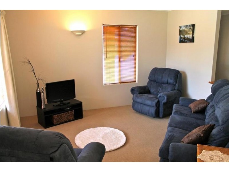 96 Banksia Terrace, South Yunderup WA 6208