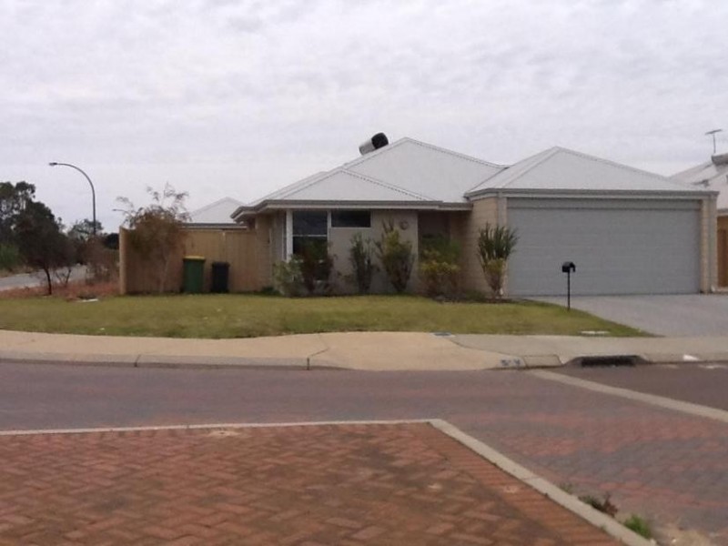 1 Hay Entrance, Pinjarra WA 6208