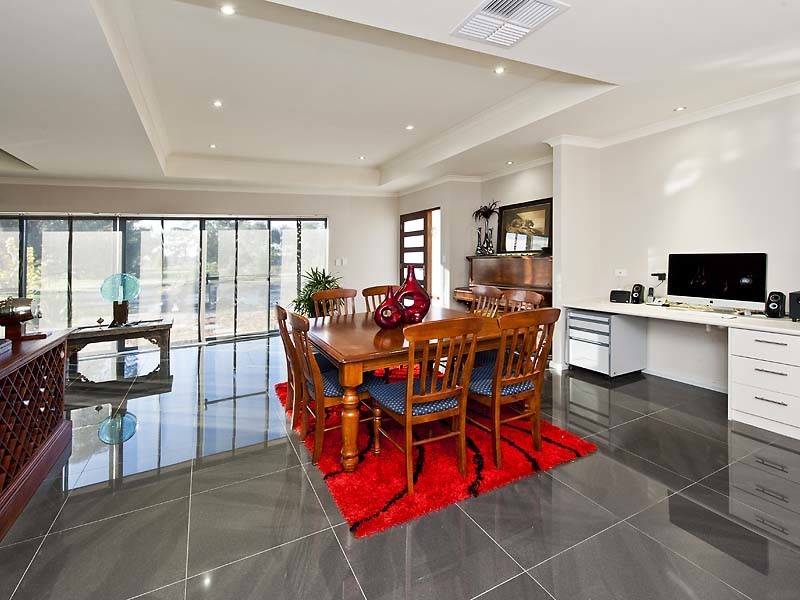 106 Hanover Way, West Pinjarra WA 6208