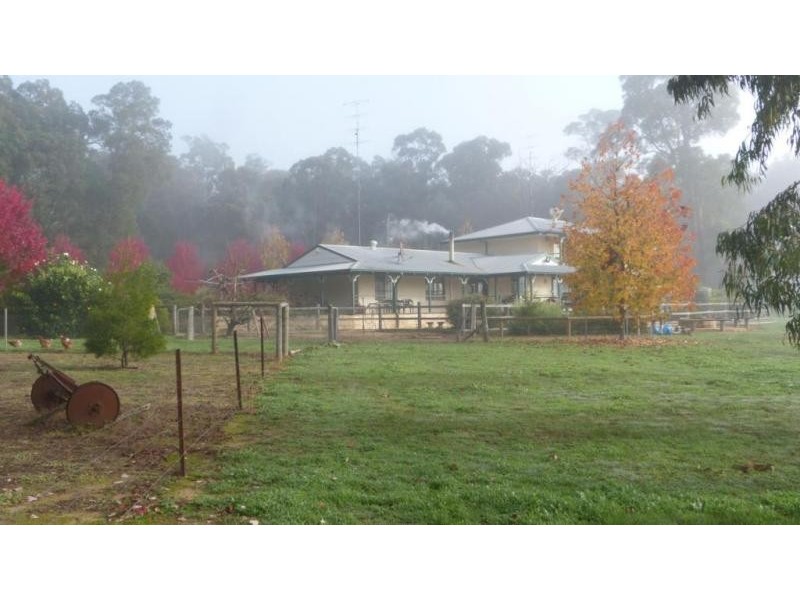 79 Nanga Road, Dwellingup WA 6213