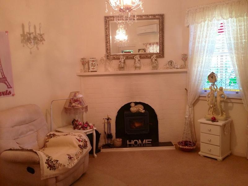 104 Fouracre Street, Waroona WA 6215