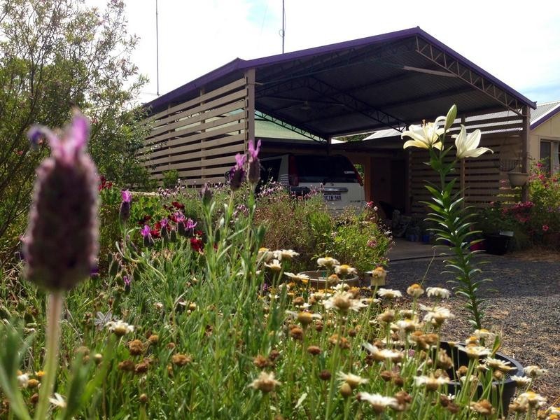 104 Fouracre Street, Waroona WA 6215