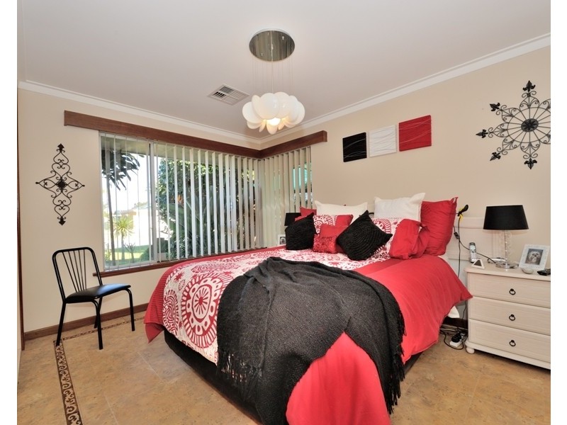 9 Cowen Street, Pinjarra WA 6208