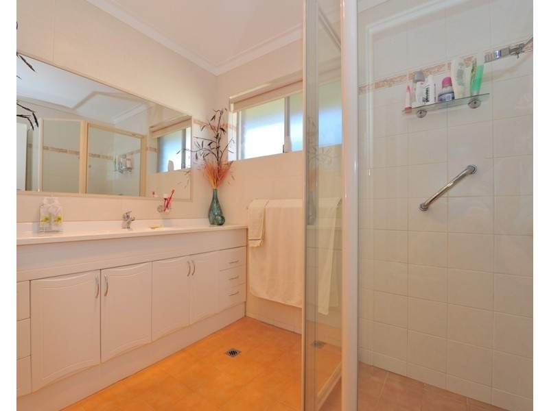 9 Cowen Street, Pinjarra WA 6208