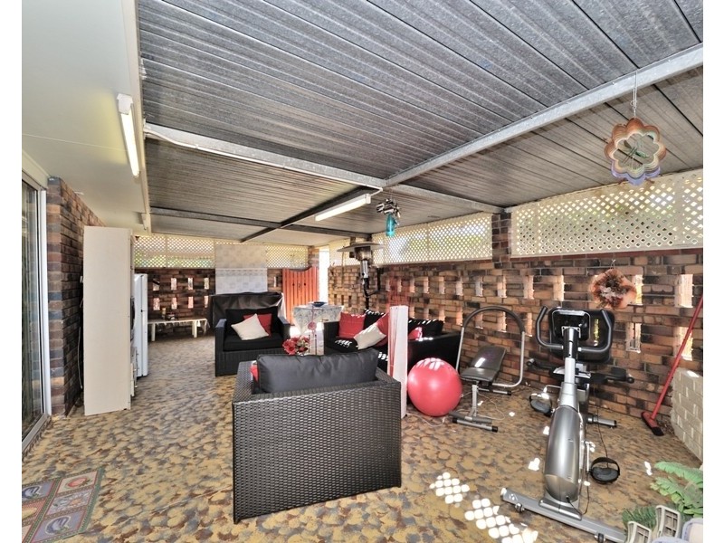 9 Cowen Street, Pinjarra WA 6208