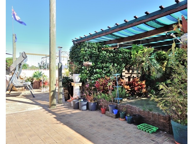 9 Cowen Street, Pinjarra WA 6208