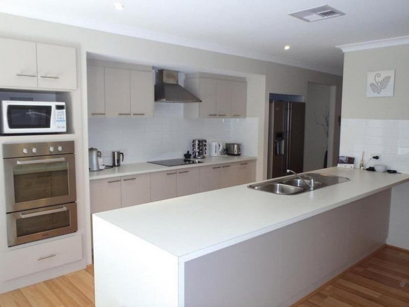 35 Nancarrow Way, Ravenswood WA 6208