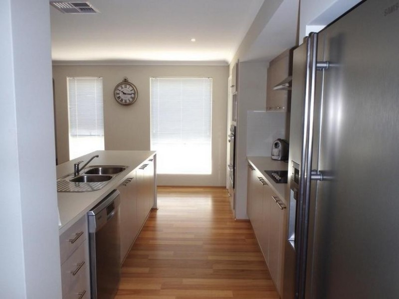 35 Nancarrow Way, Ravenswood WA 6208