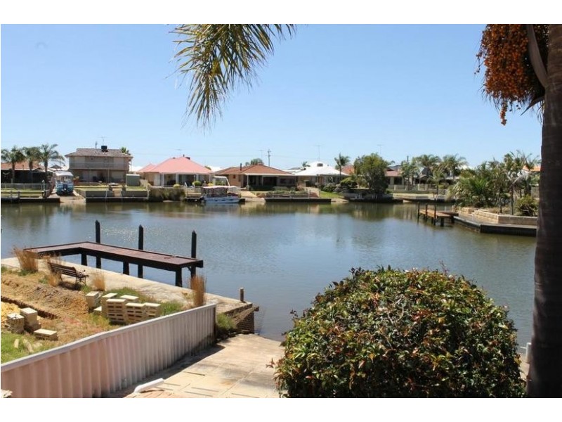 6 Oomoo Place, South Yunderup WA 6208