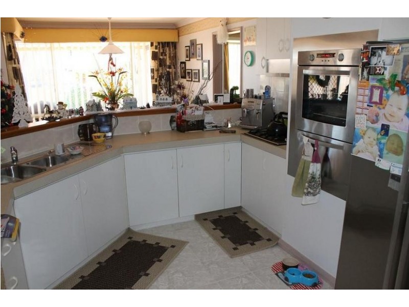 6 Oomoo Place, South Yunderup WA 6208
