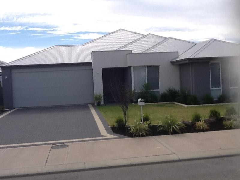 11 Fenians Pass, South Yunderup WA 6208