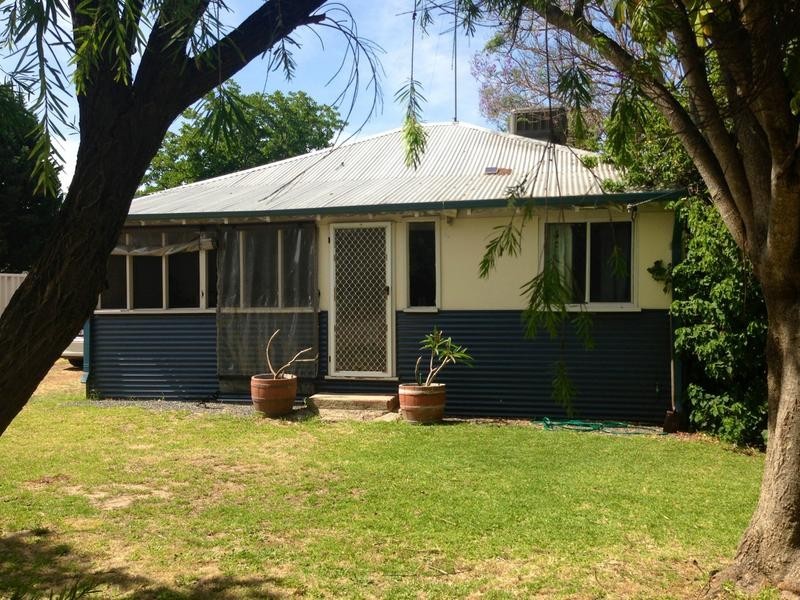 39 Millar Street, Waroona WA 6215