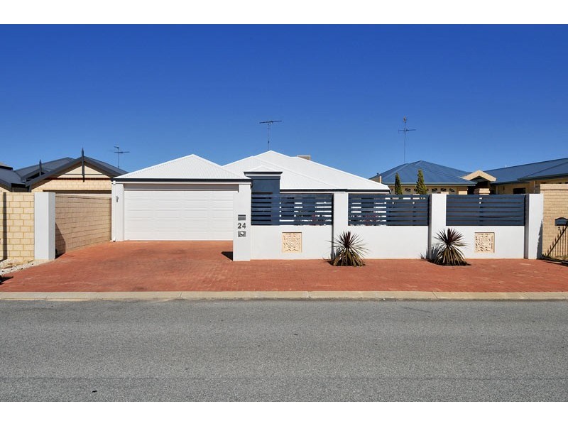 24 Murray Waters Boulevard, South Yunderup WA 6208