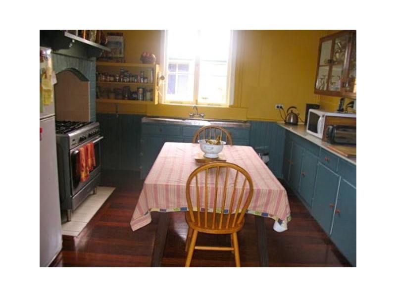 19 Grevillia Road, Dwellingup WA 6213