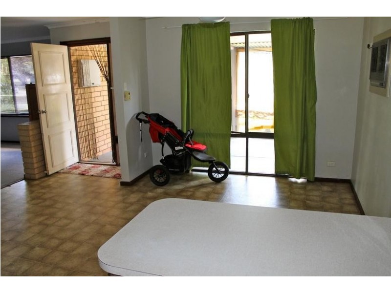 4 Leschenaulta Place, Pinjarra WA 6208