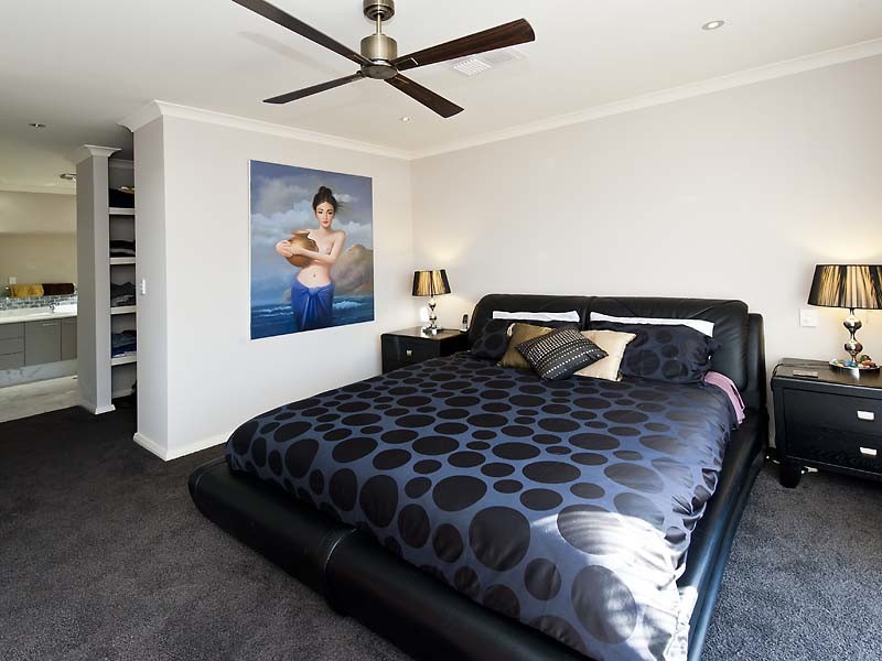 106 HANOVER WAY, Pinjarra WA 6208