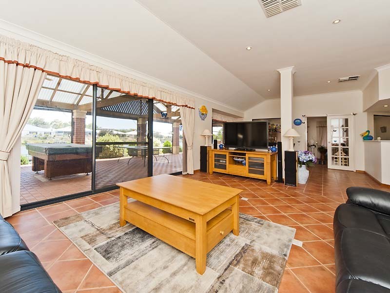 65 Heron Place, South Yunderup WA 6208