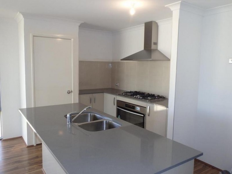 29 Wisteria Crescent, Pinjarra WA 6208