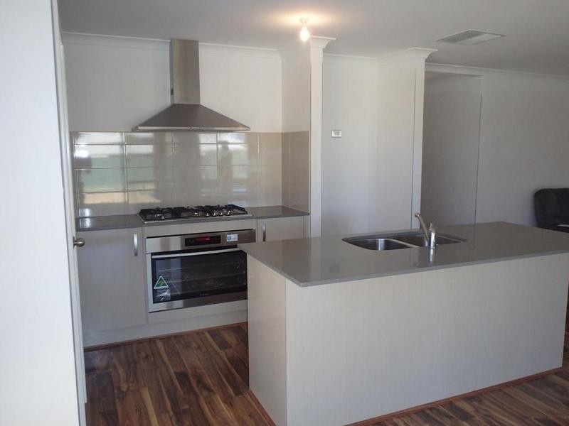 29 Wisteria Crescent, Pinjarra WA 6208