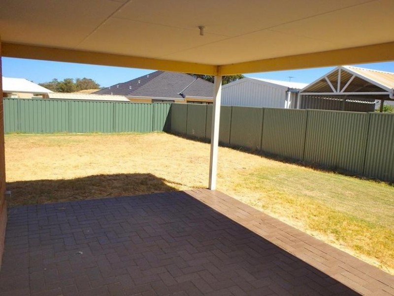 29 Wisteria Crescent, Pinjarra WA 6208