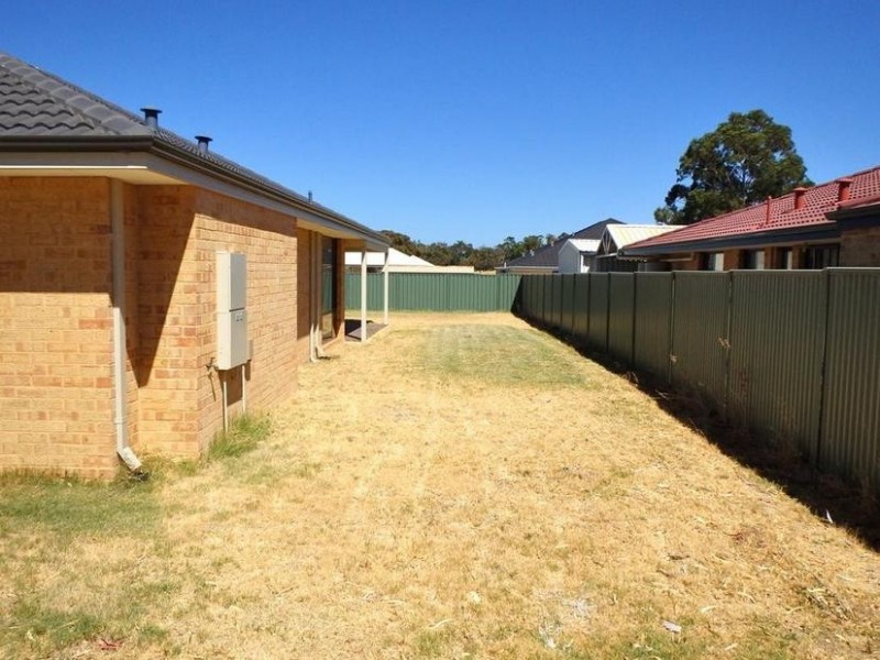 29 Wisteria Crescent, Pinjarra WA 6208