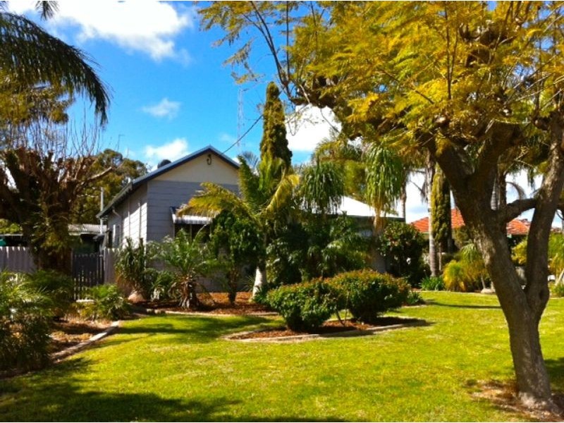 12 Recreation Road, Waroona WA 6215