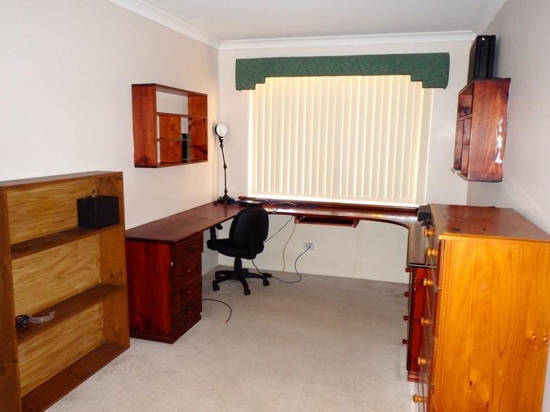 8 Country Road, Pinjarra WA 6208