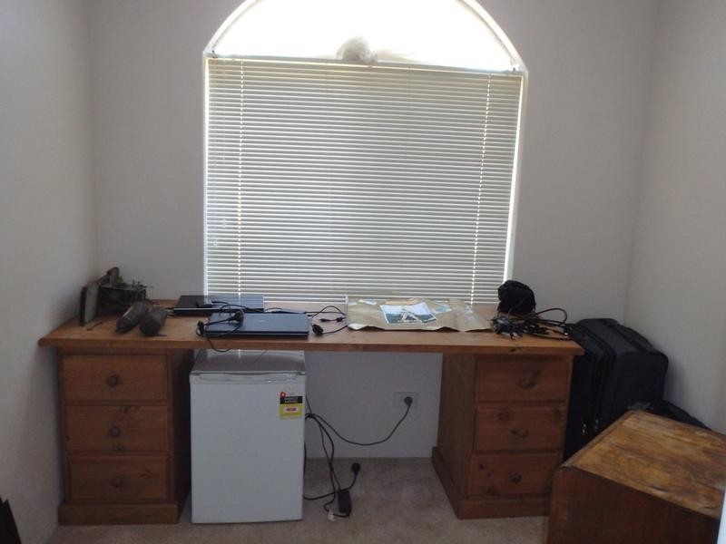 8 Country Road, Pinjarra WA 6208