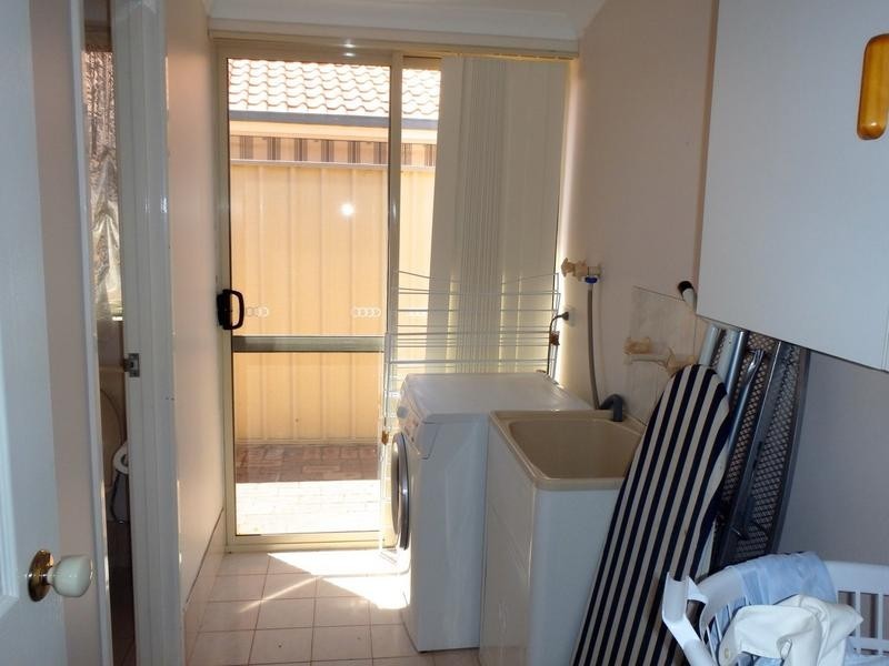 8 Country Road, Pinjarra WA 6208