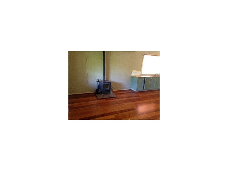 17 Marginata Crescent, Dwellingup WA 6213