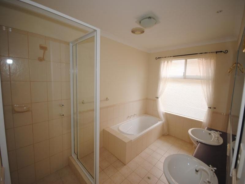 104 Murray Waters Boulevard, South Yunderup WA 6208